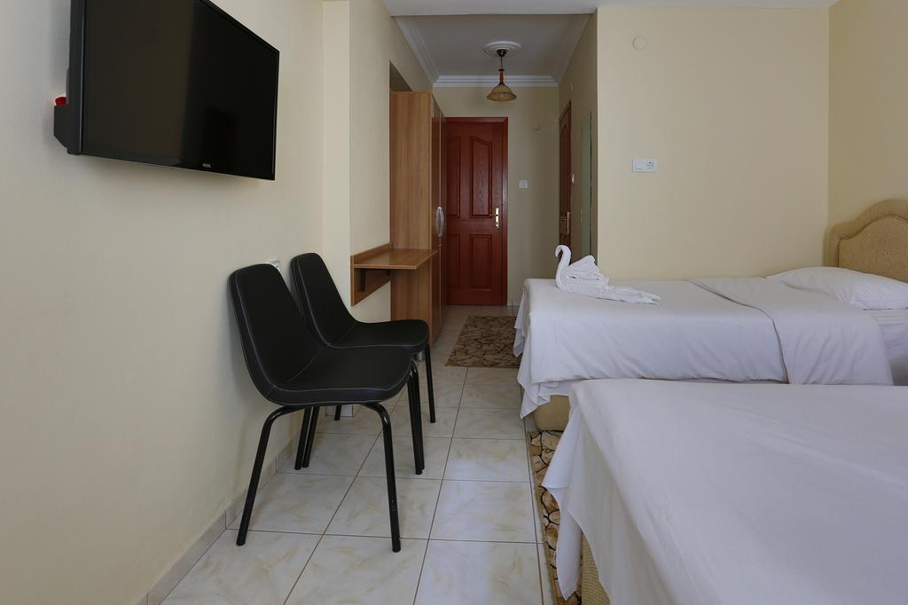 Gizem Pansiyon Canakkale Bagian luar foto